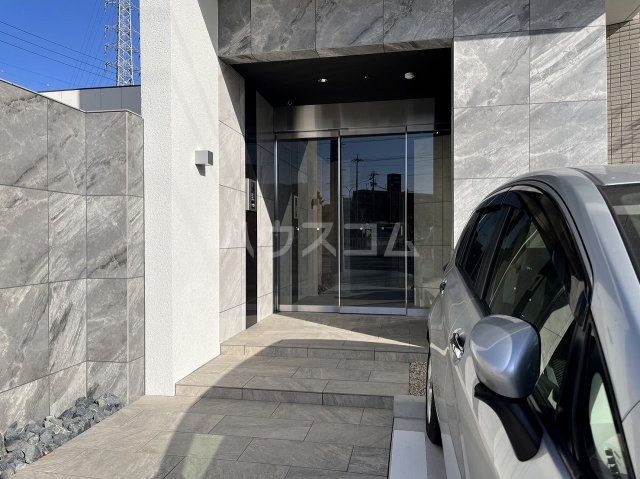 22/30 エントランス