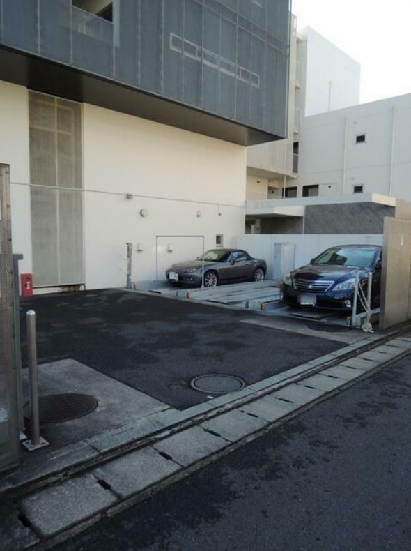 21/30 駐車場