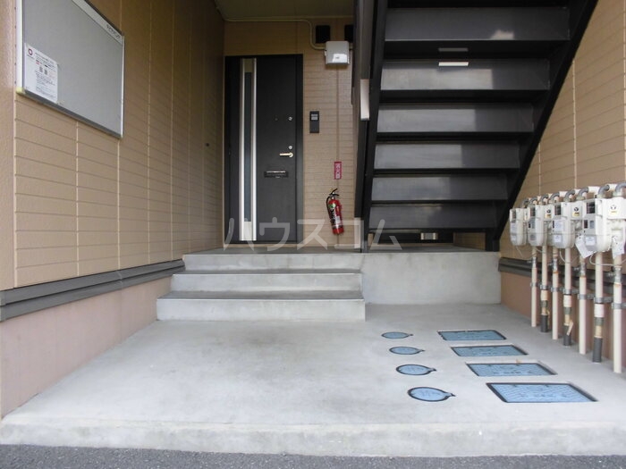 15/25 エントランス