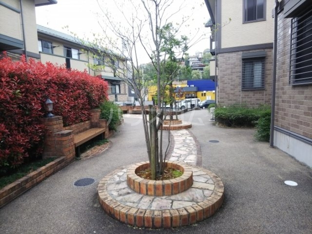 18/29 エントランス