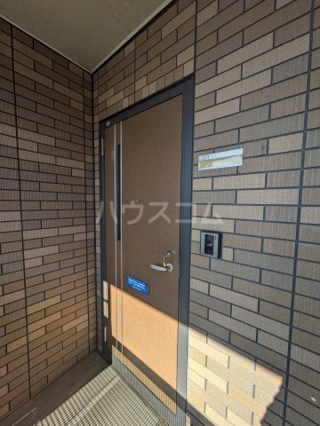 19/20 エントランス