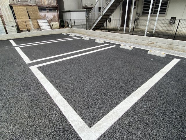 23/25 駐車場