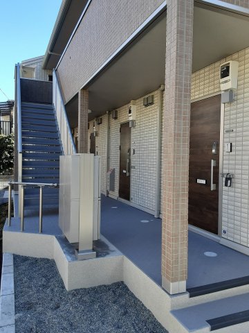 20/30 エントランス