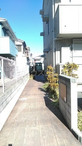 24/30 エントランス