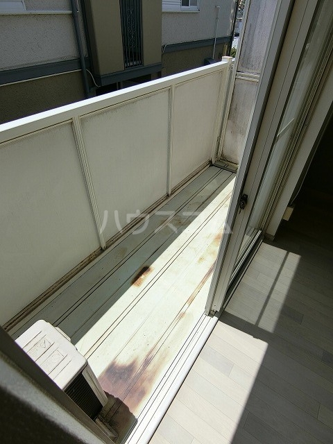 14/28 バルコニー