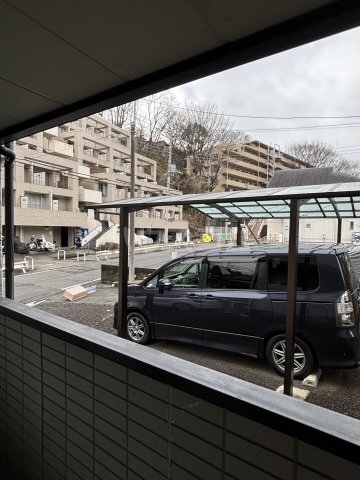 24/30 エントランス