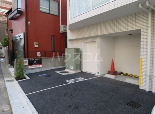 22/30 駐車場