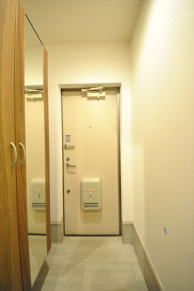 13/30 玄関