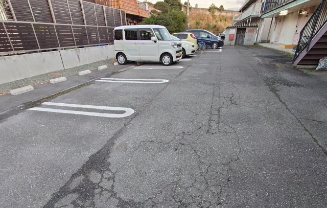 26/30 駐車場