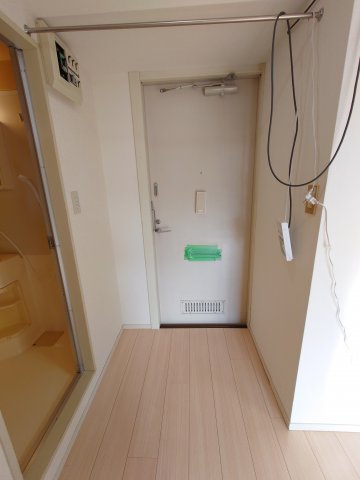 13/30 玄関