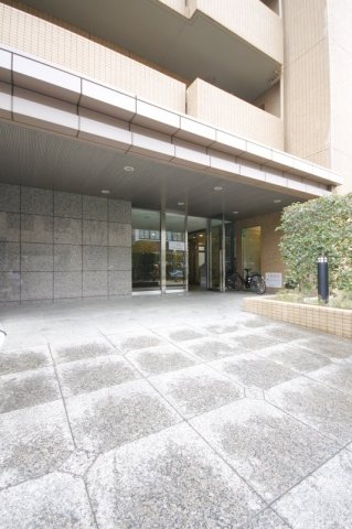 20/29 エントランス