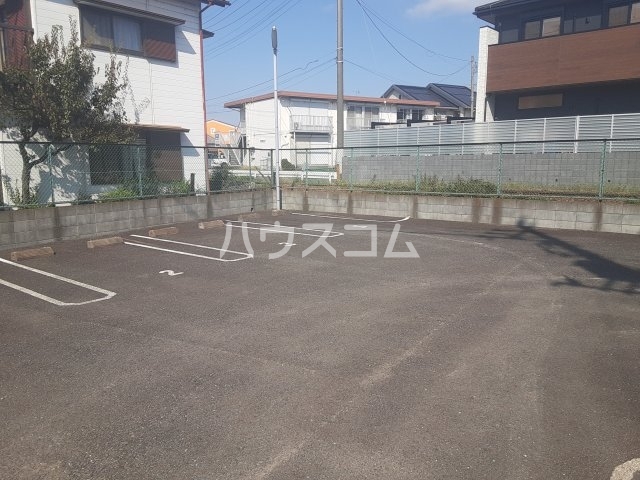 16/21 駐車場