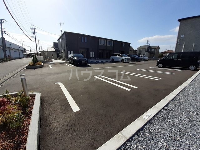 15/22 駐車場
