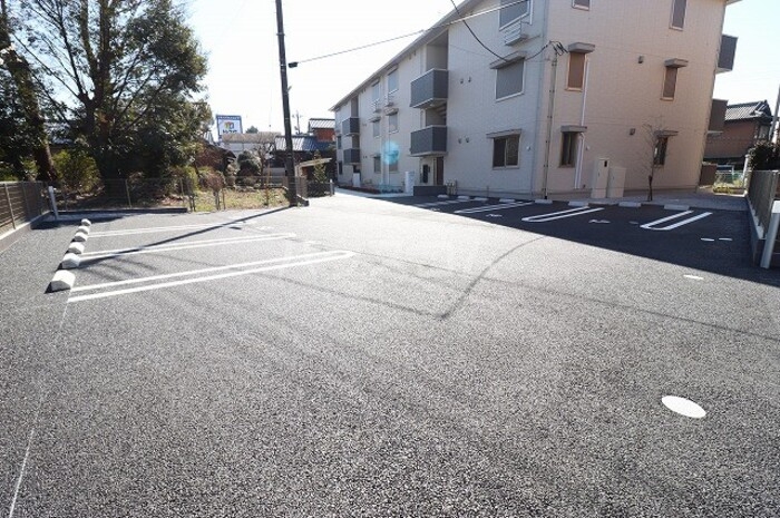 19/22 駐車場