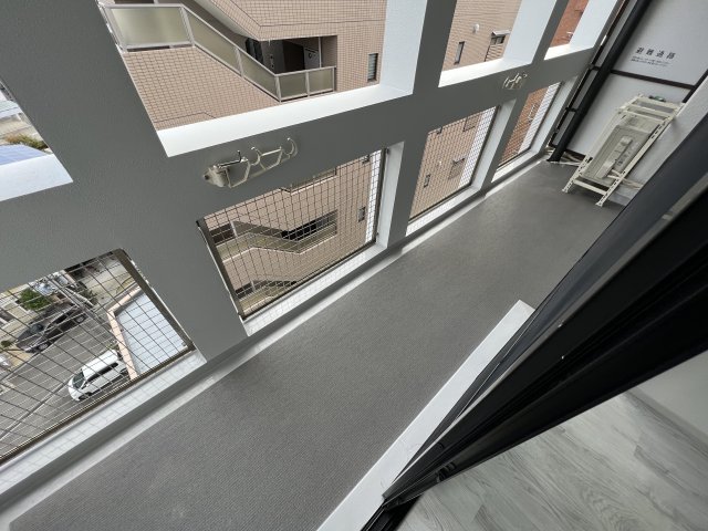 19/30 バルコニー