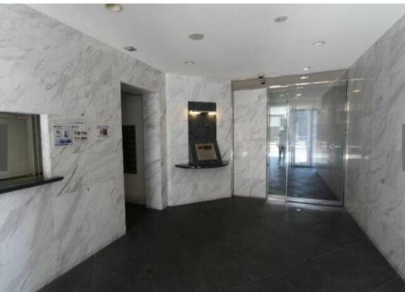 25/28 エントランス