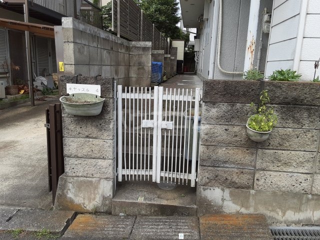 19/20 エントランス