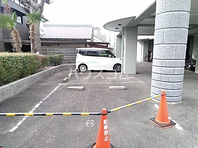 15/25 駐車場