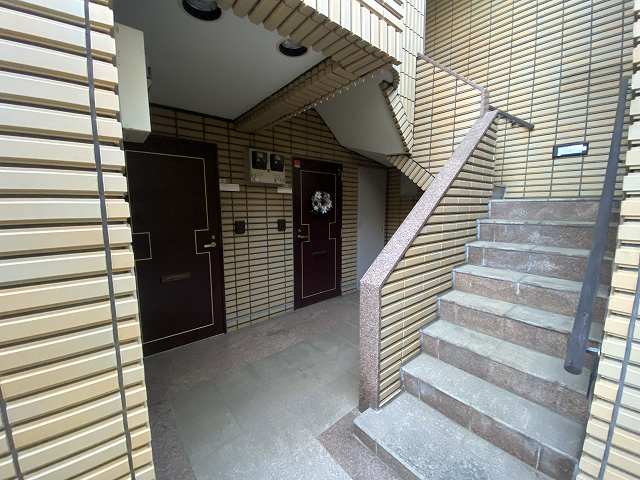 25/25 エントランス