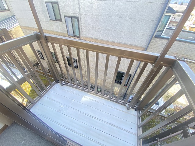 14/27 バルコニー