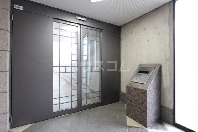 15/25 エントランス