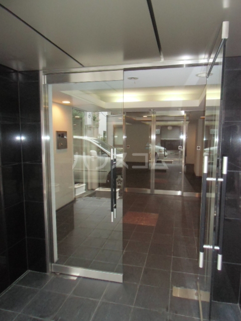 22/30 エントランス