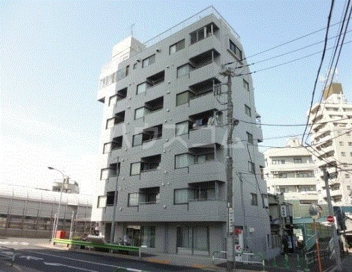 28/30 エントランス