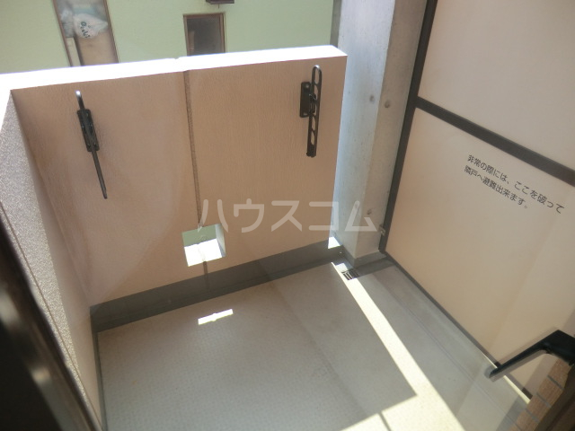 20/30 バルコニー