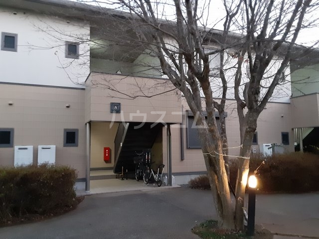 2/4 エントランス