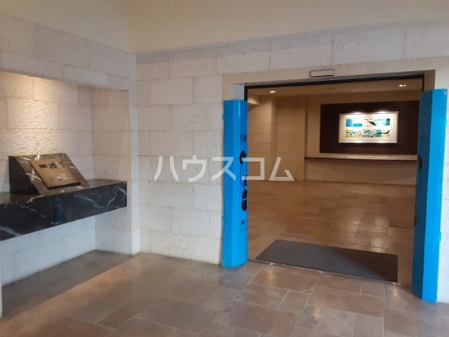 17/28 エントランス