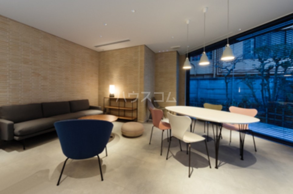 20/25 エントランス