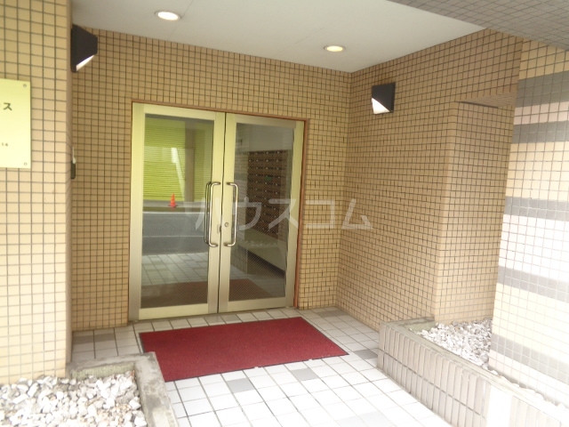 19/29 エントランス