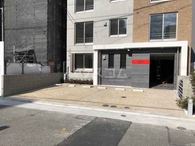 22/26 駐車場