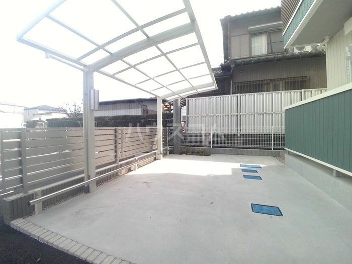 13/21 駐車場