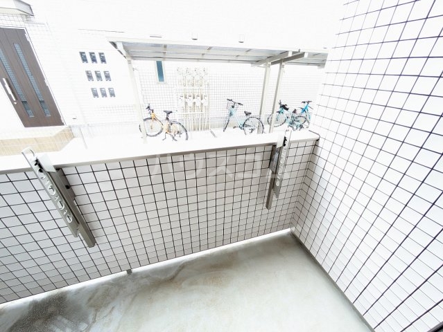 23/30 バルコニー