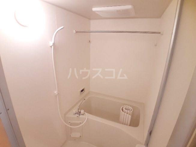 13/30 浴室