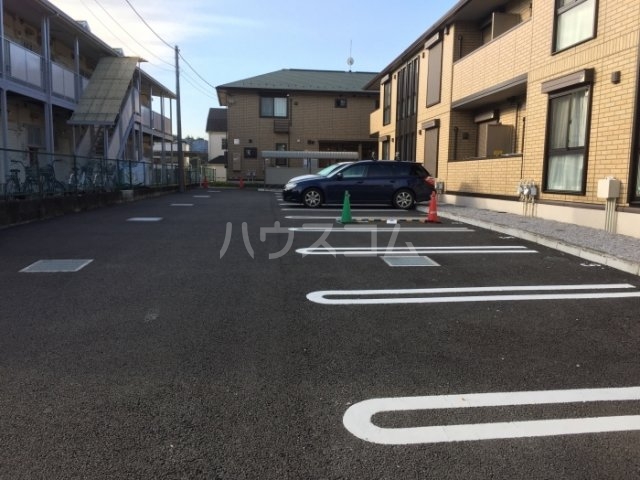 22/30 駐車場