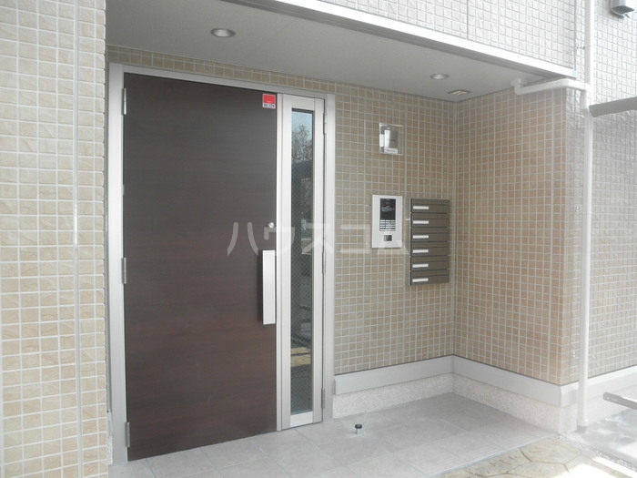 15/25 エントランス