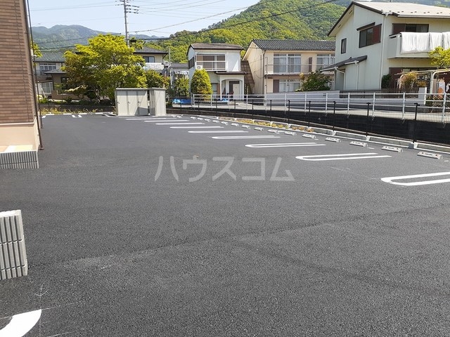 14/20 駐車場
