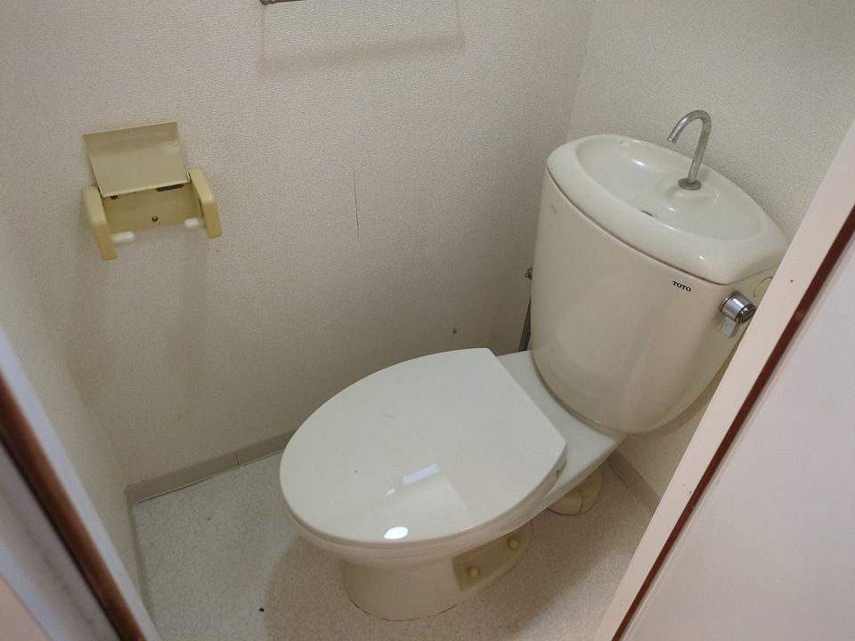 16/30 トイレ