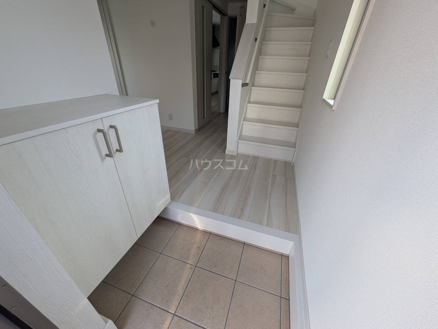 14/30 玄関