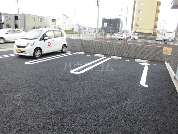 22/30 駐車場