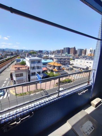 28/30 エントランス