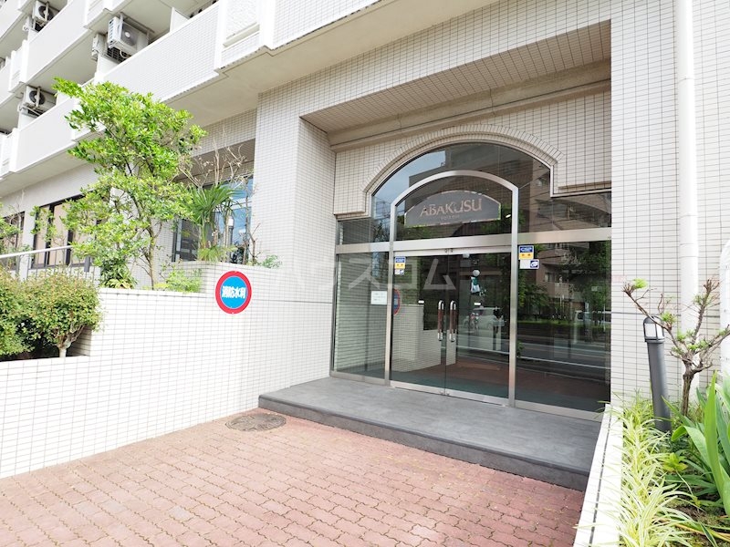 2/5 エントランス