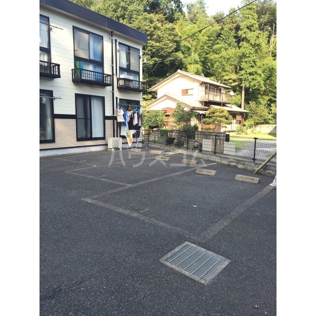 2/10 駐車場
