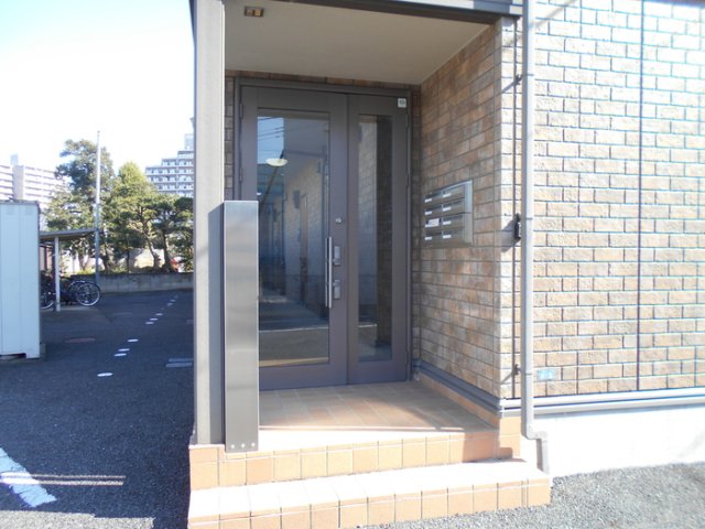 17/27 エントランス