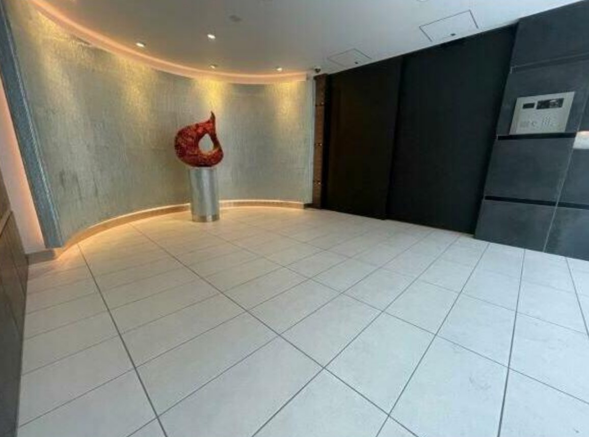 29/30 エントランス