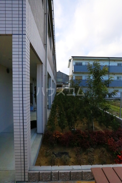 19/24 エントランス