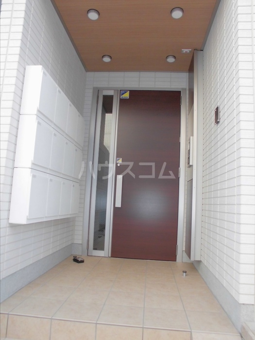 21/27 エントランス