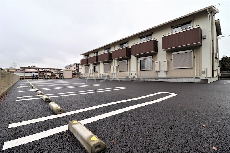 17/18 駐車場